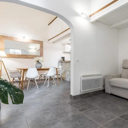 Duplex In Rue De La Prefecture Old Town 2 Bdrs Nice